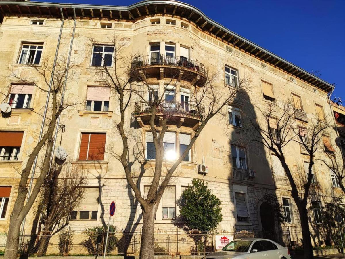 Luxury With Sea View Apartman Póla Kültér fotó